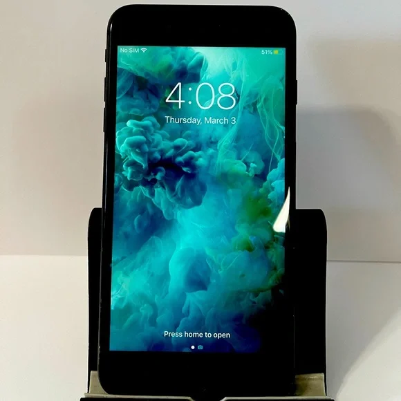 iPhone 8 Plus Space Gray 64 GB au ジャンク 【公式通販】